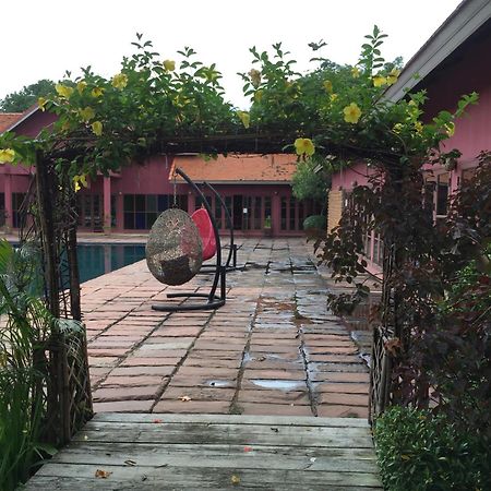 Chiangmai Royal Creek Hotel Ханг-Донг Экстерьер фото
