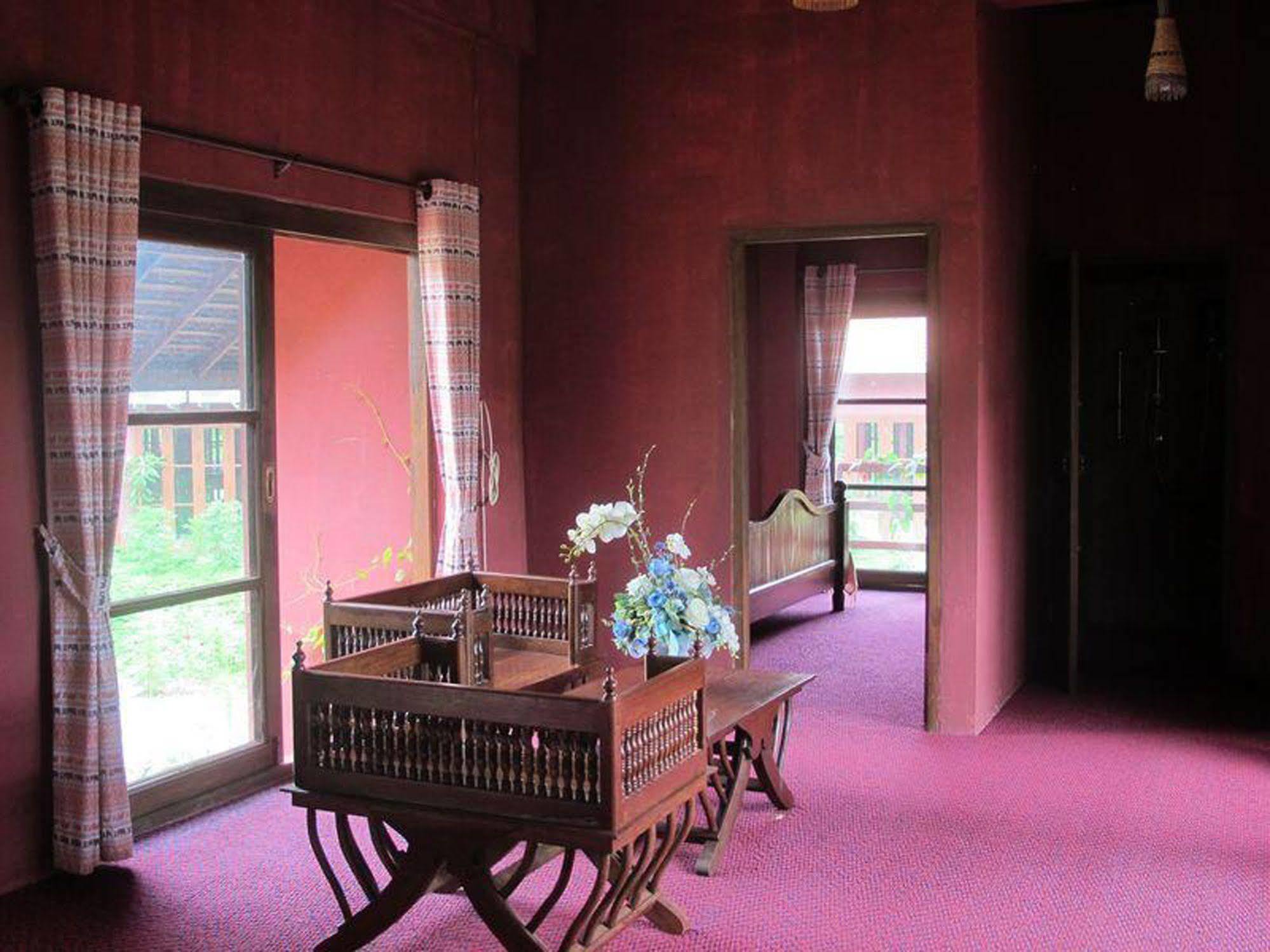 Chiangmai Royal Creek Hotel Ханг-Донг Экстерьер фото